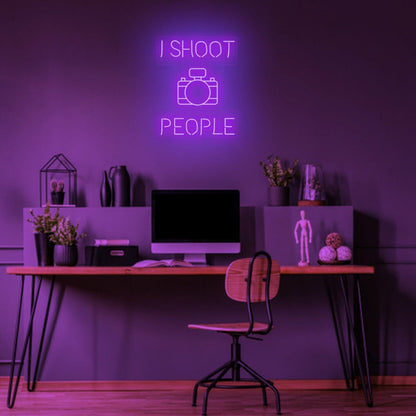 I Shoot People Photographers Neon Tribute To Capturing Moments - Shineneon
