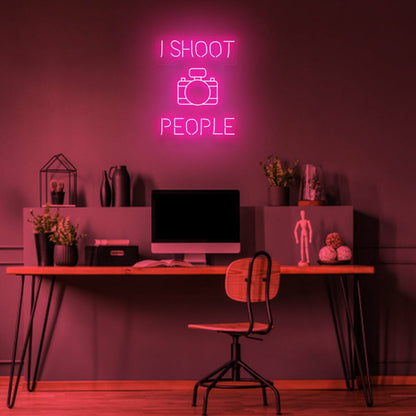 I Shoot People Photographers Neon Tribute To Capturing Moments - Shineneon
