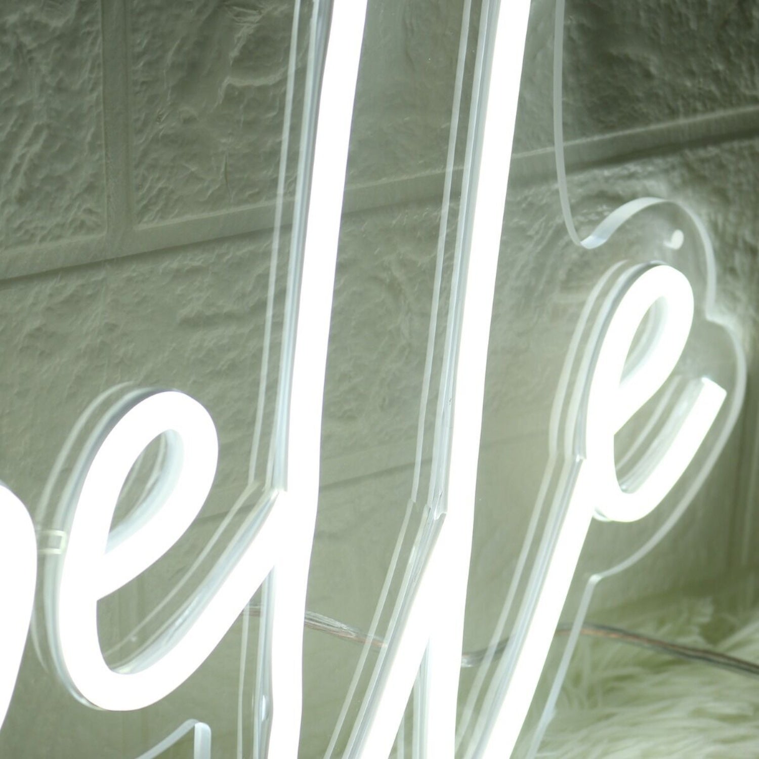 Isabelle White Name Led Neon Sign - Shineneon