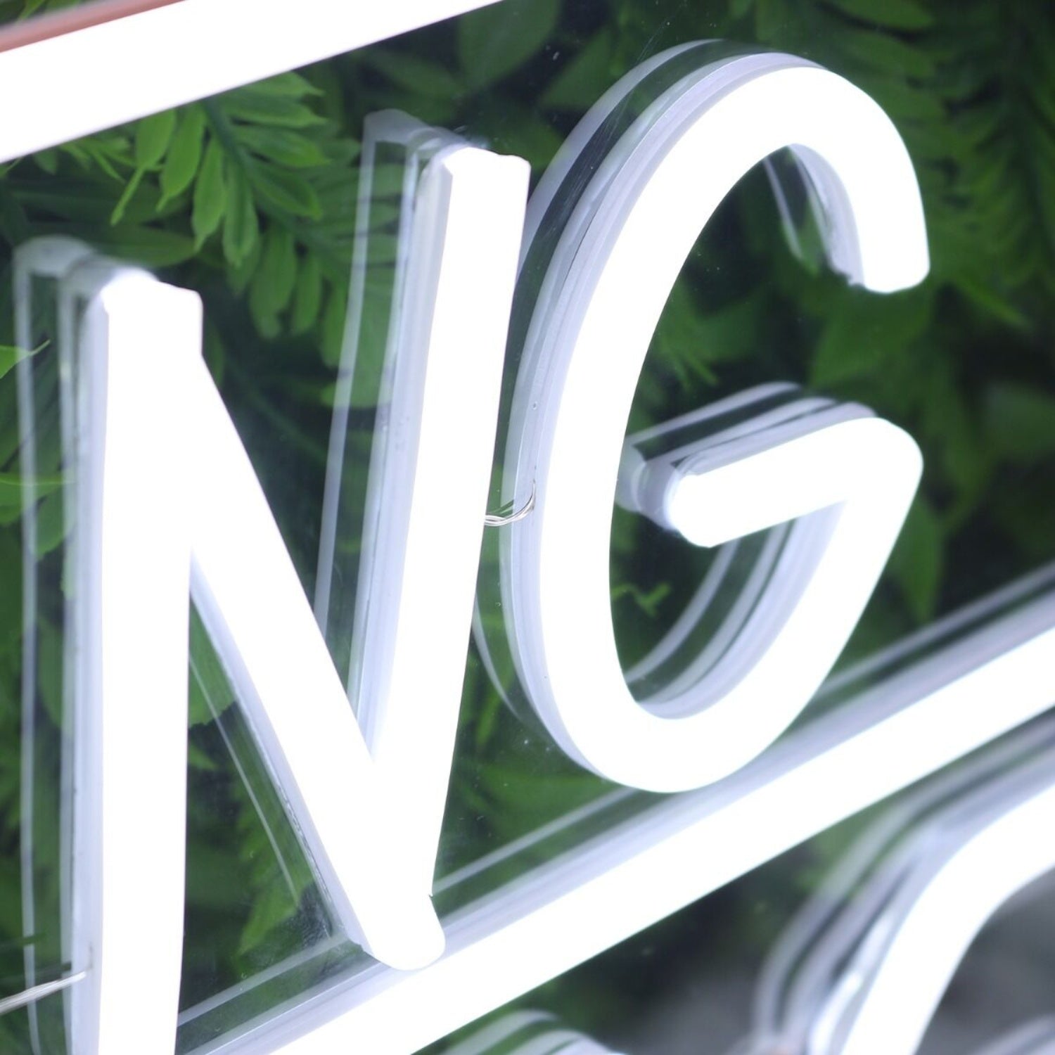 Kings Supporting Kings White Led Neon Sign - Shineneon