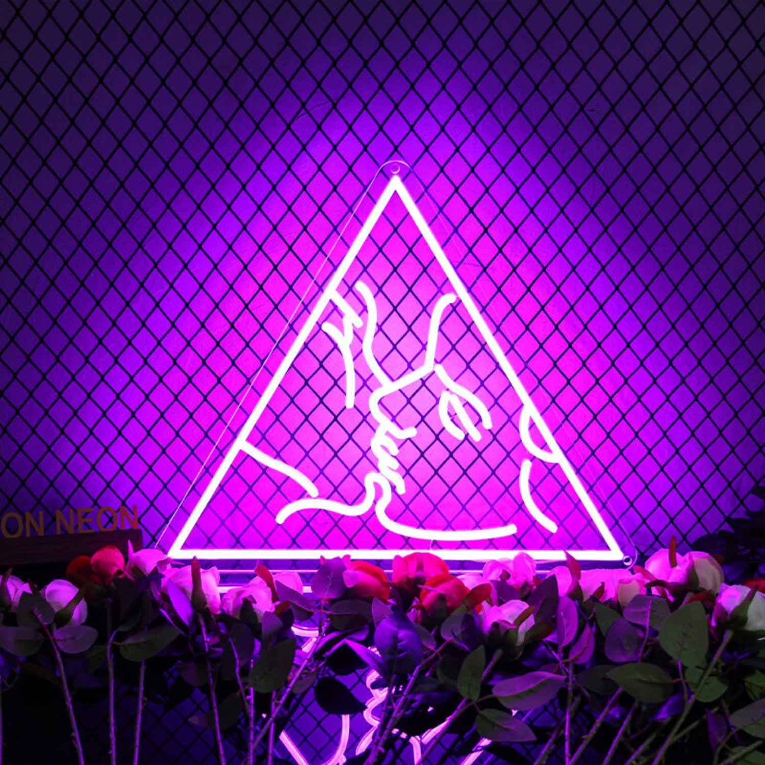 Kissing Lovers Neon Sign | Shineneon