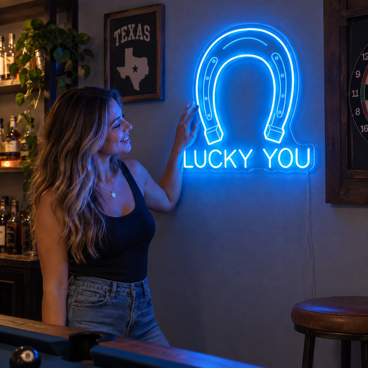 Lucky You Horseshoe LED Neon Sign image 02
