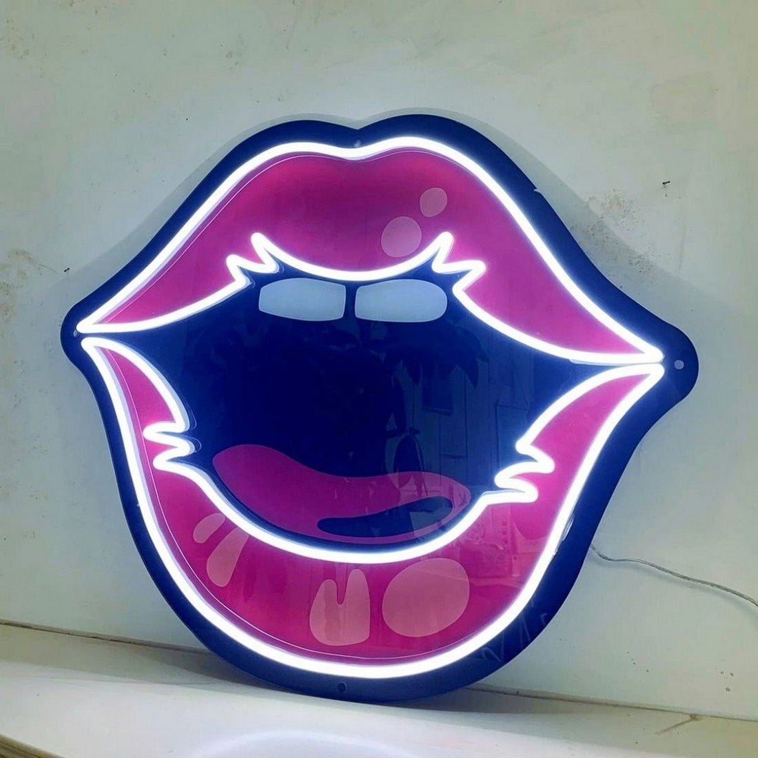 Lips Shaped Neon Signs Led Business Sign - Shineneon