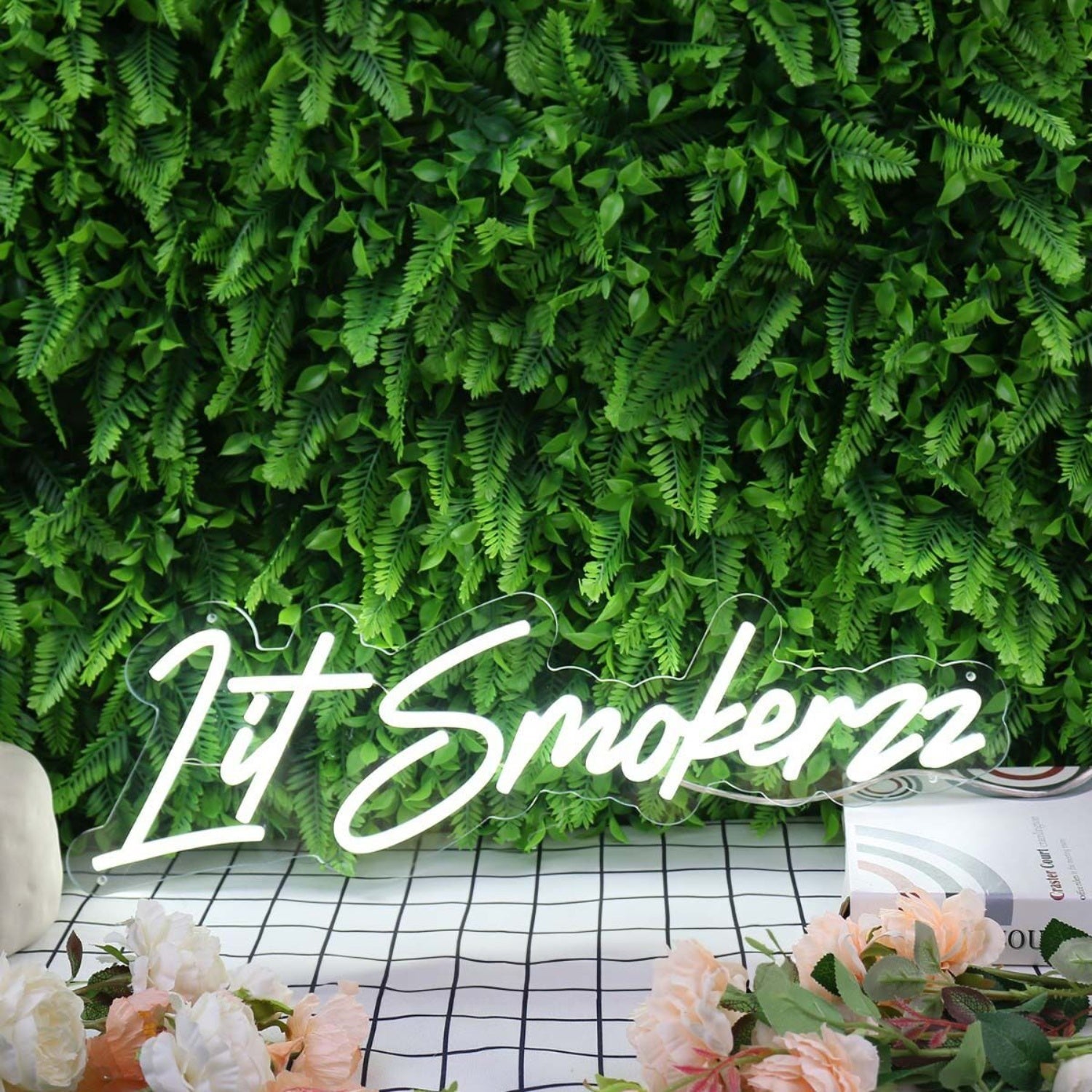 Lit Smokerzz White Led Neon Sign - Shineneon