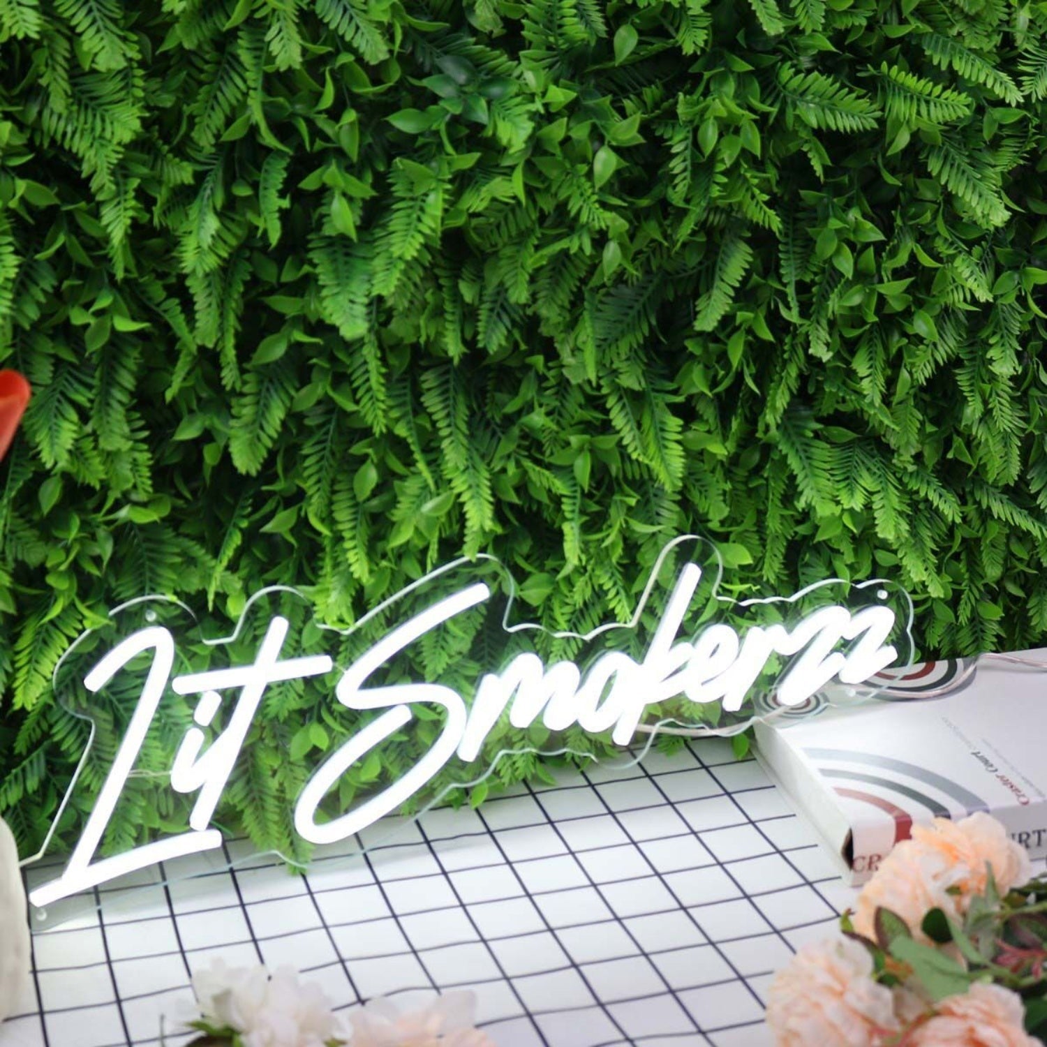 Lit Smokerzz White Led Neon Sign - Shineneon
