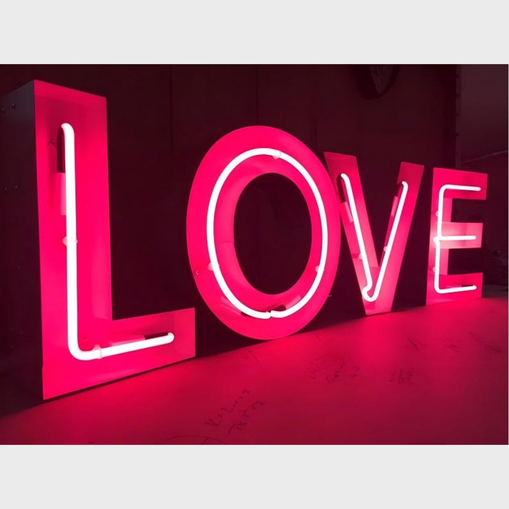 Love 2 3D Frontlit Channel Letters Led Light Sign
