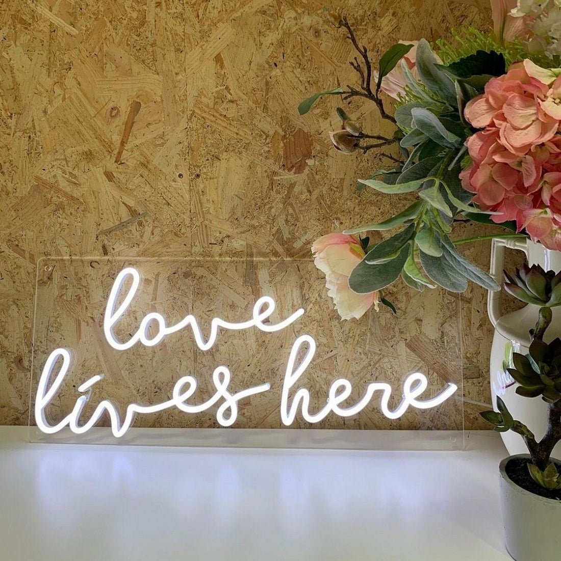Love Lives Here Led Sign Business Neon Signs - Shineneon