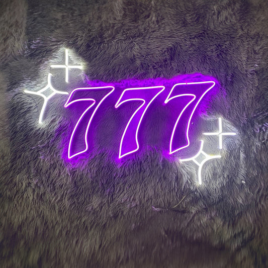 Lucky 7 Neon Sign