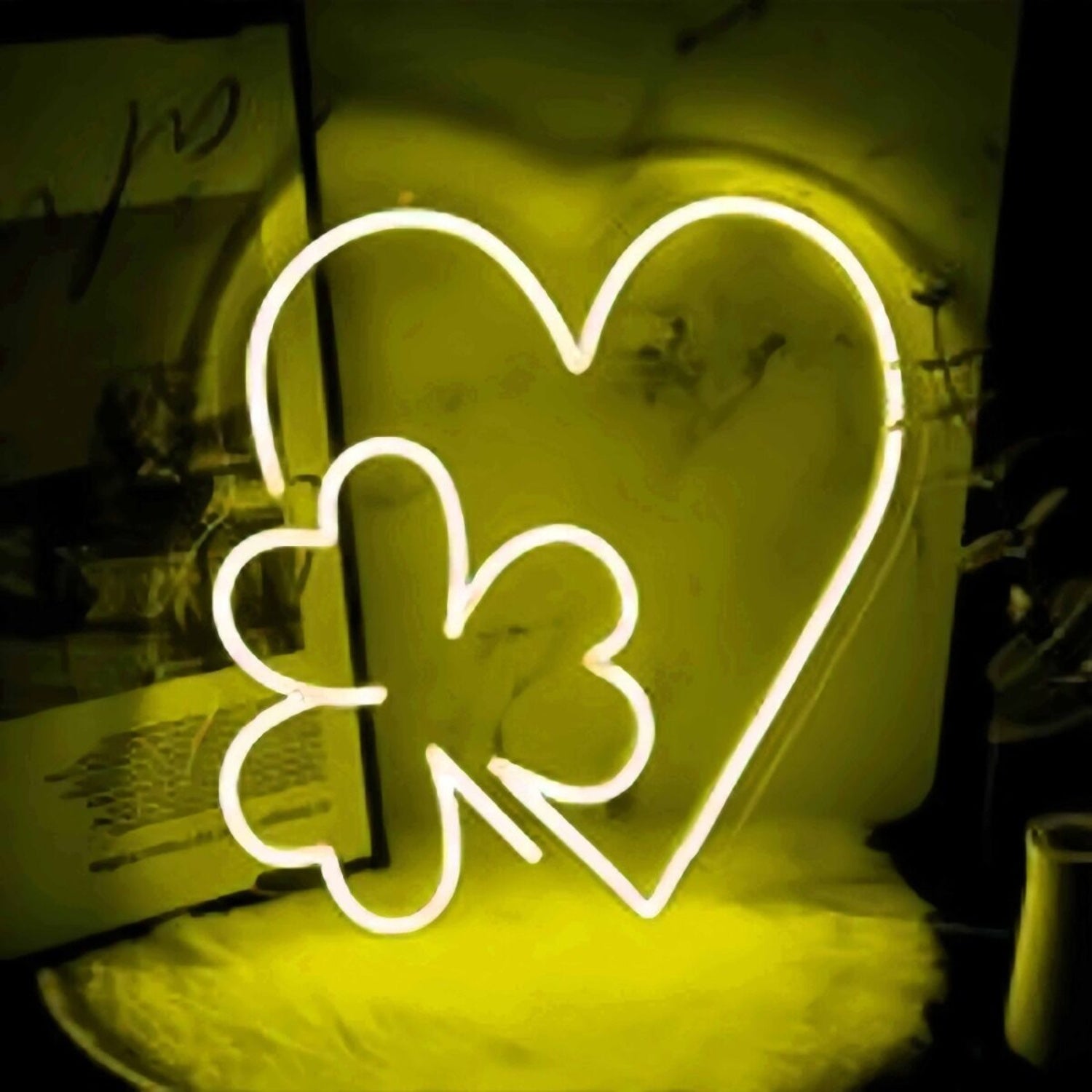 Lucky Heart Love Deco Neon Sign | Shineneon