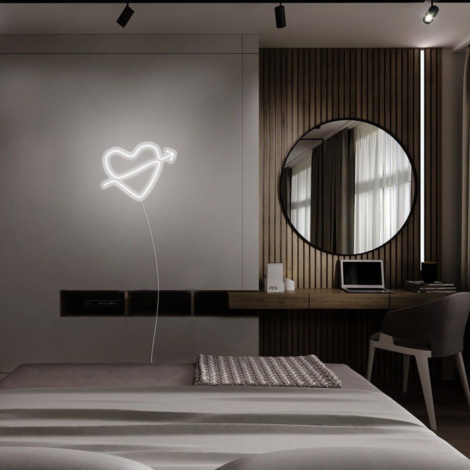Mini Heart With Arrow Neon Sign | Shineneon