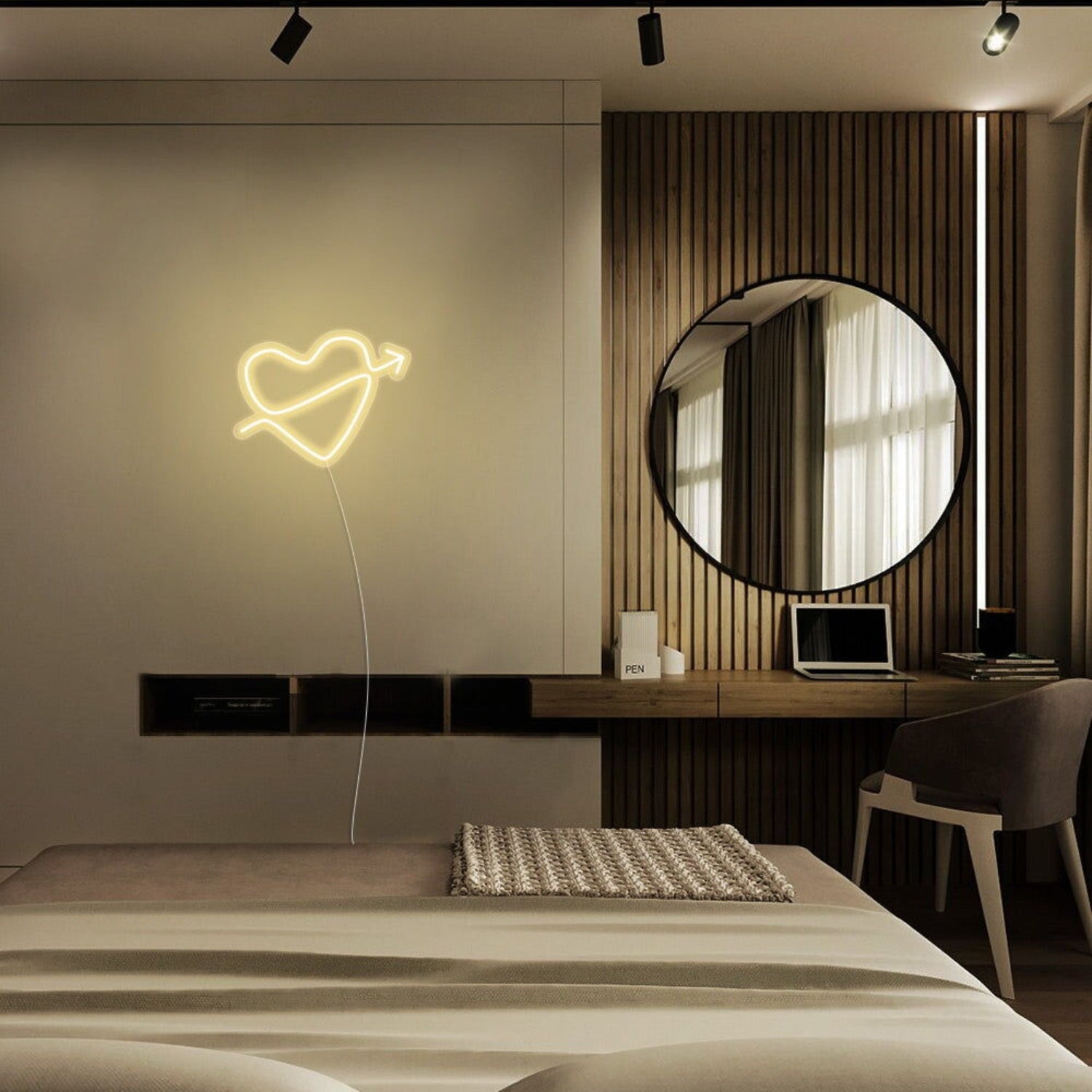 Mini Heart With Arrow Neon Sign | Shineneon