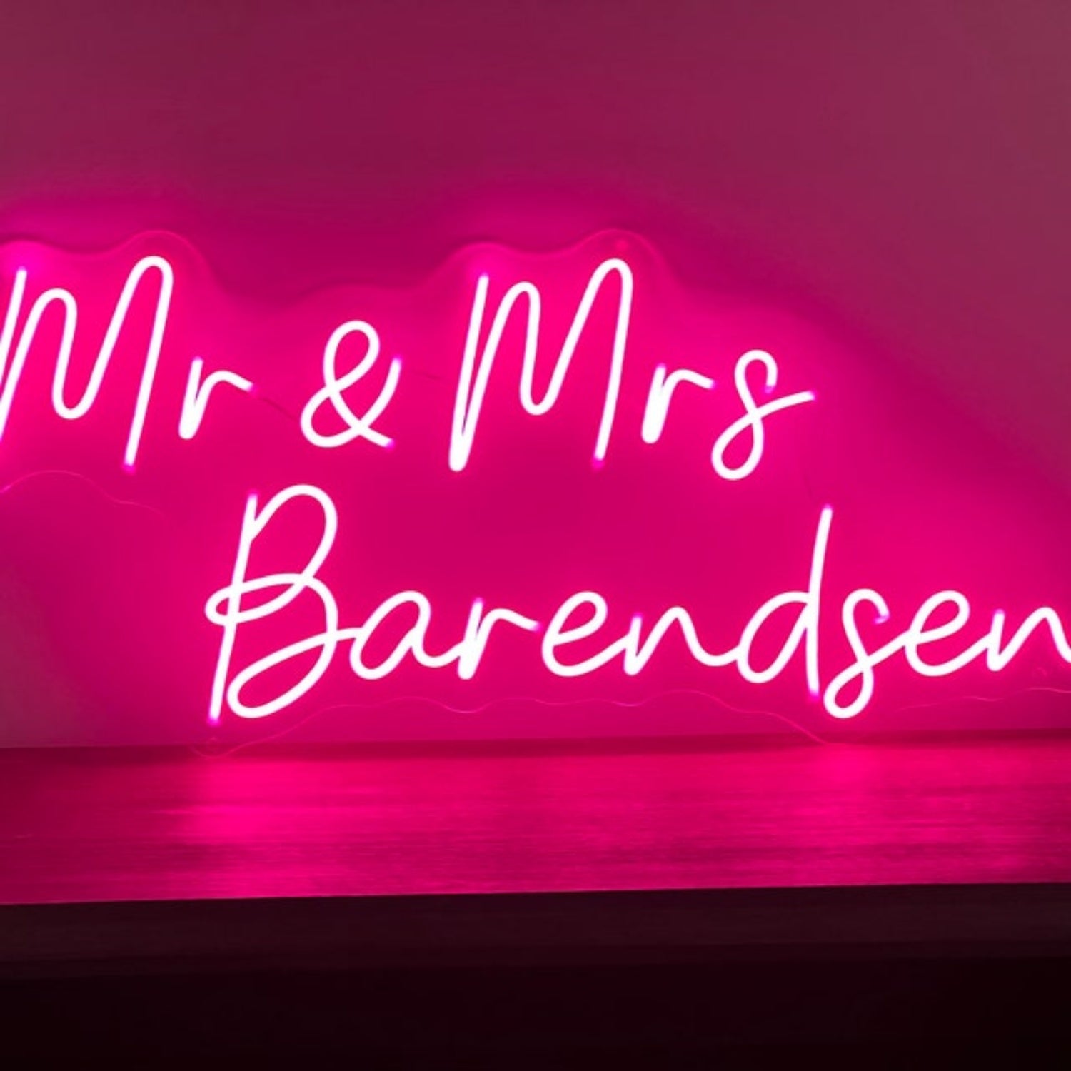 Mr And Mrs Wedding Led Neon Sign With Your Family Name | Shineneon