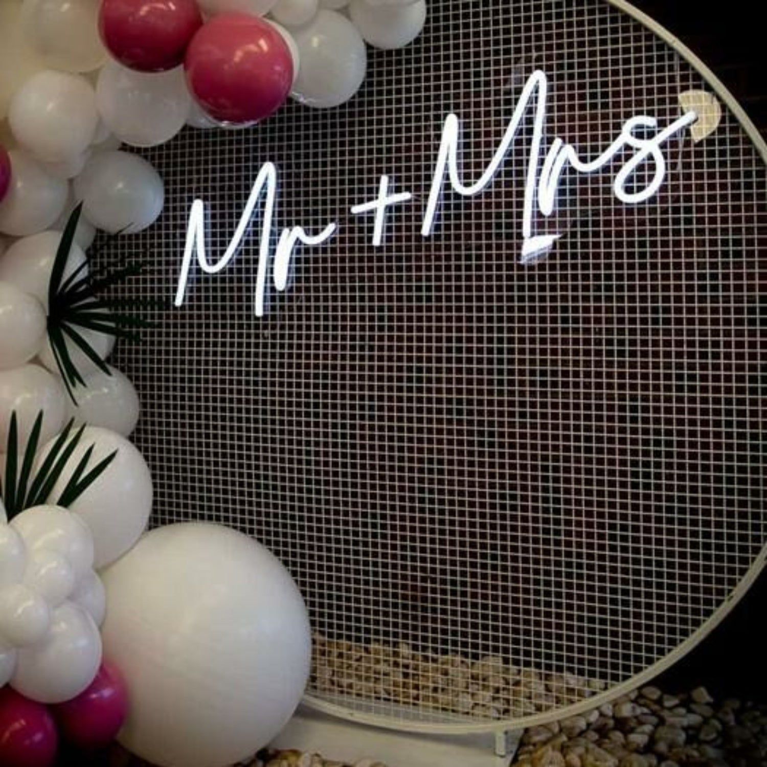 Mr Mrs Neon Sign Ideal For Wedding Celebrations | Shineneon