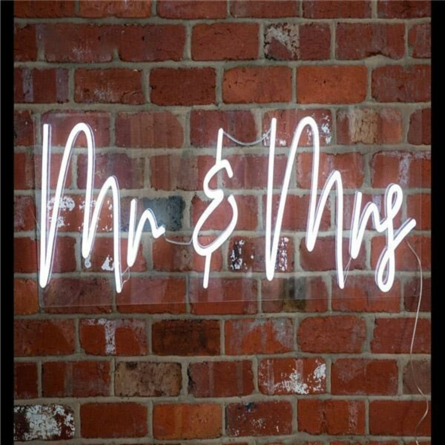 Mr Mrs Neon Sign Ideal For Wedding Celebrations | Shineneon