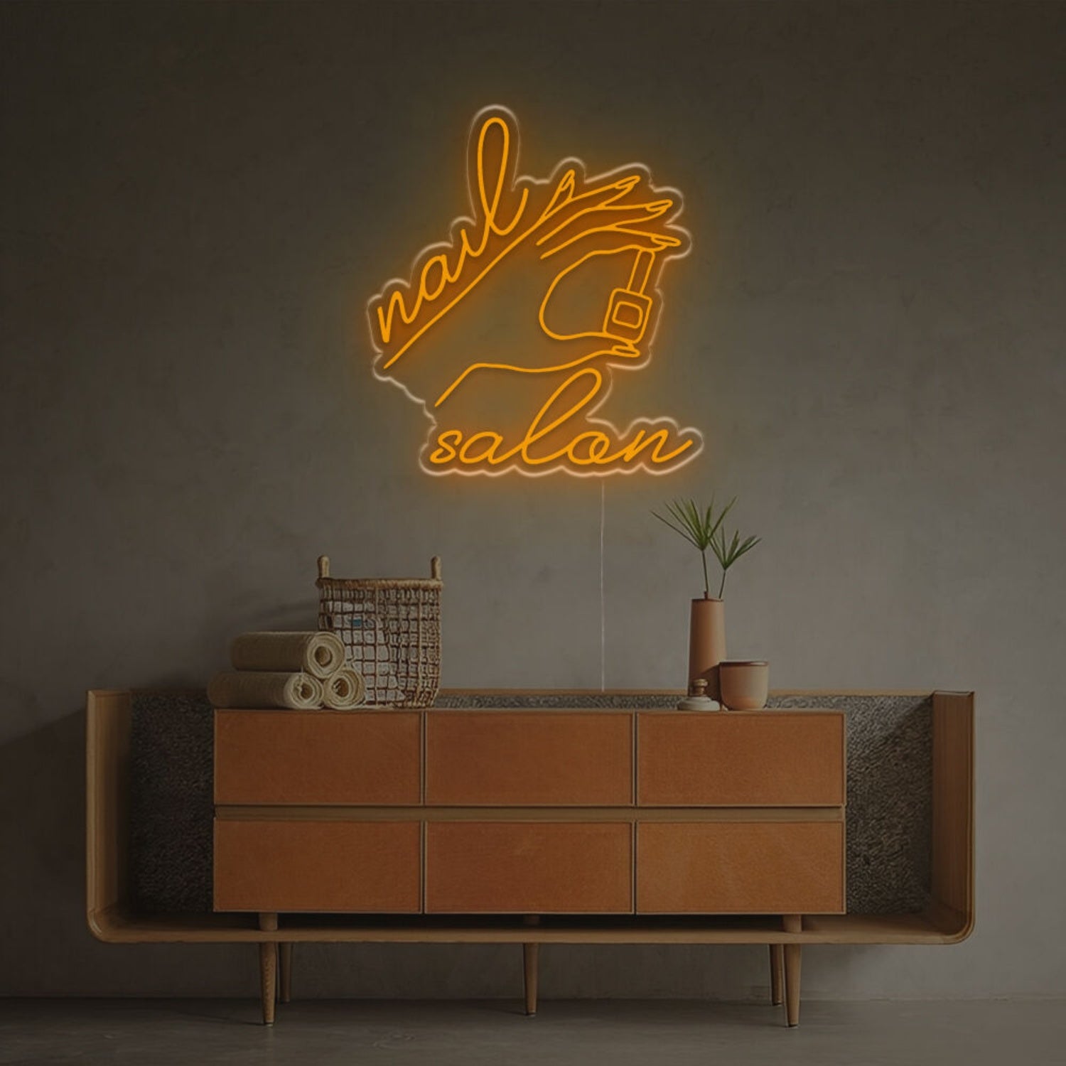 Nail Salon With Holding A Polish Led Neon Sign | Shineneon