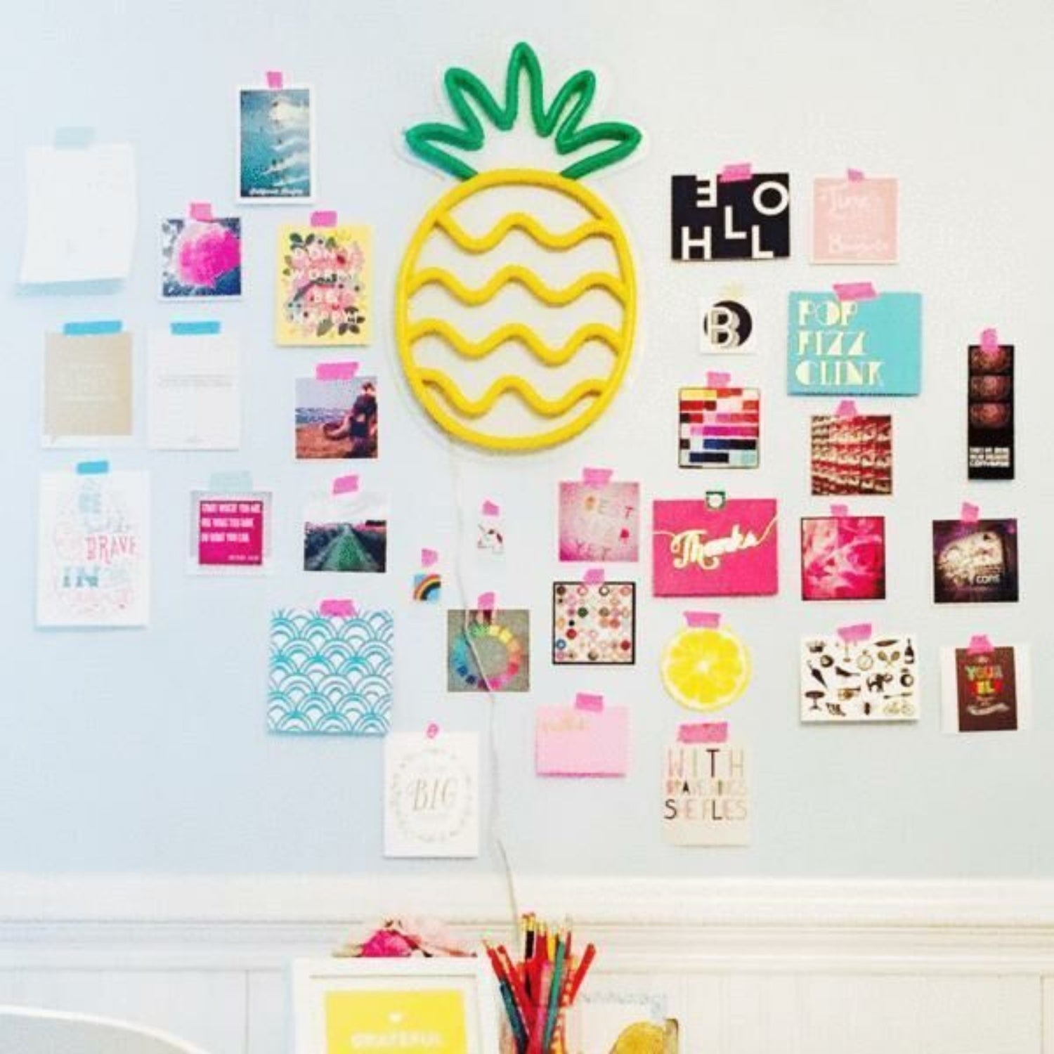 Pineapple Led Neon Sign Brings A Tropical Feel To Kitchens - Shineneon