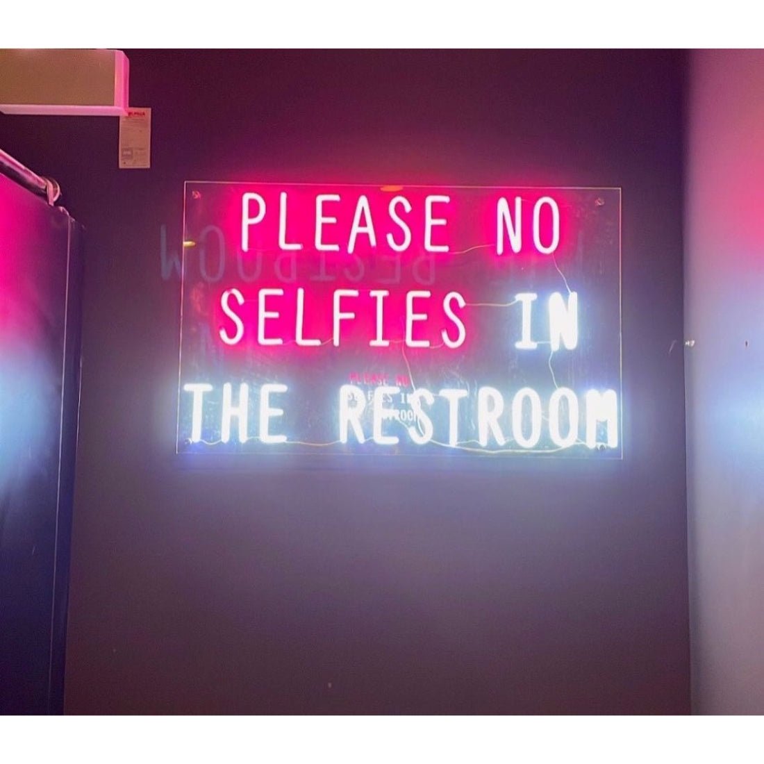 Please No Selfies In The Restroom Led Sign Business Neon Sign - Shineneon