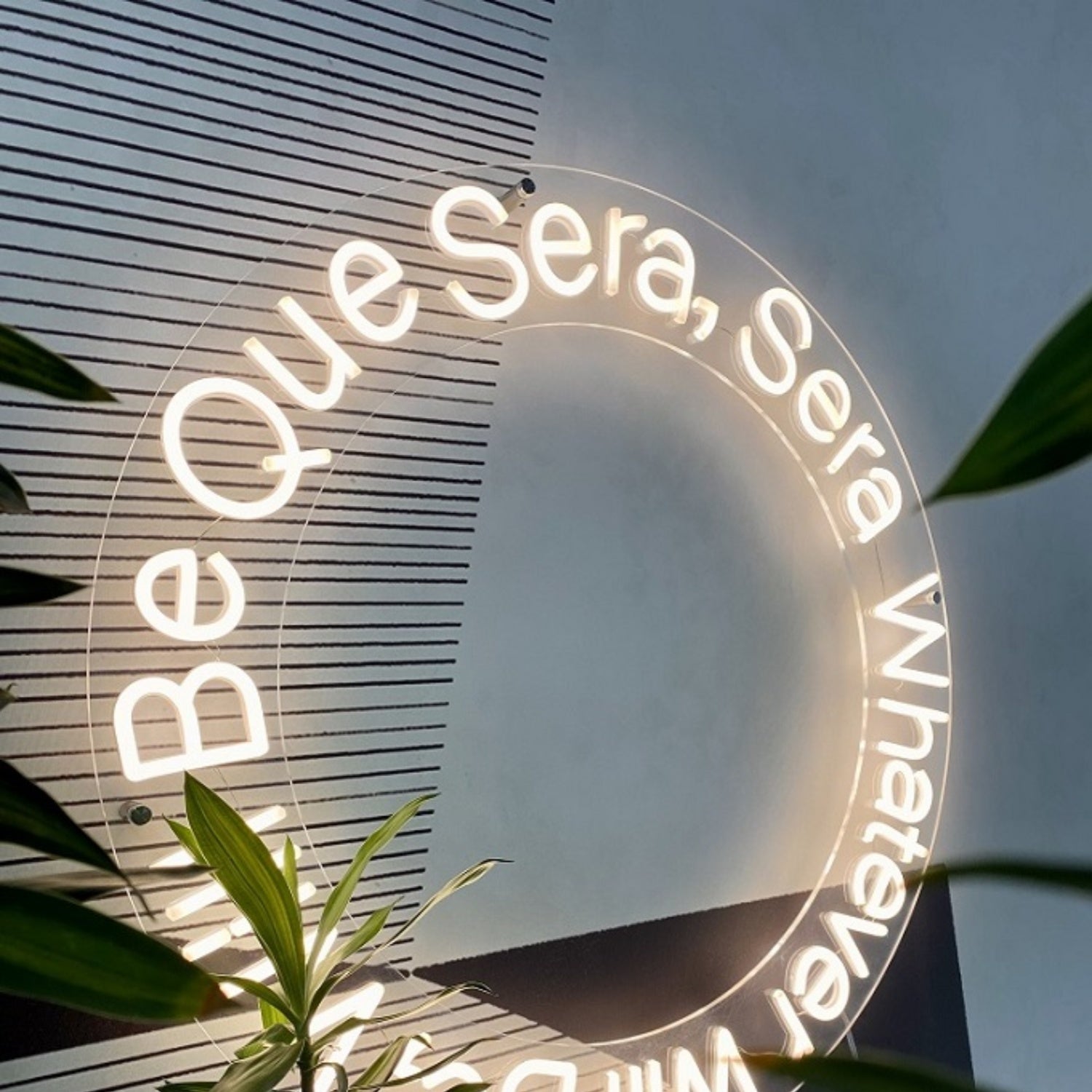 Que Sera Sera Led Neon Sign Wall Art | Shineneon