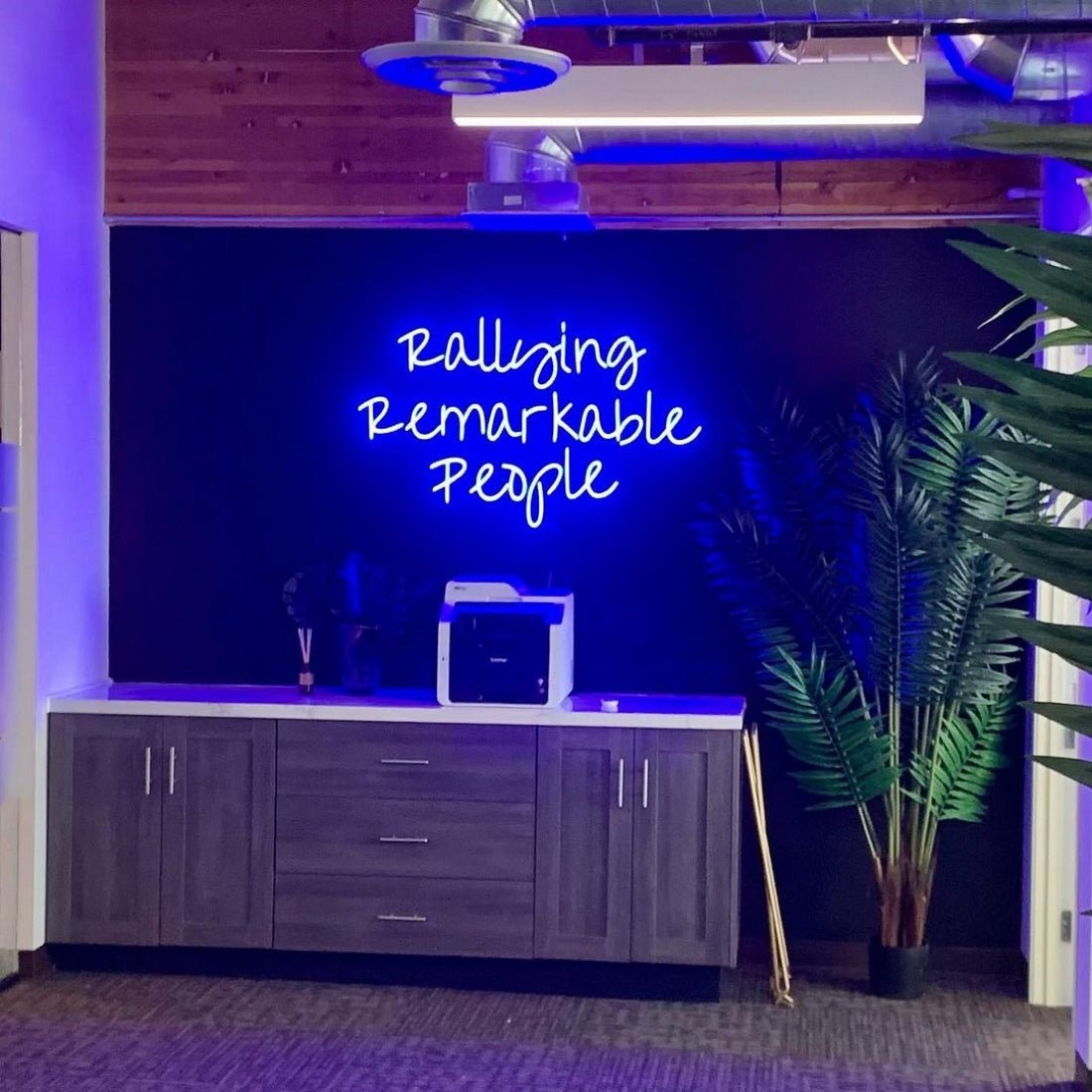 Rallying Remarkable People Led Sign Business Neon Sign - Shineneon