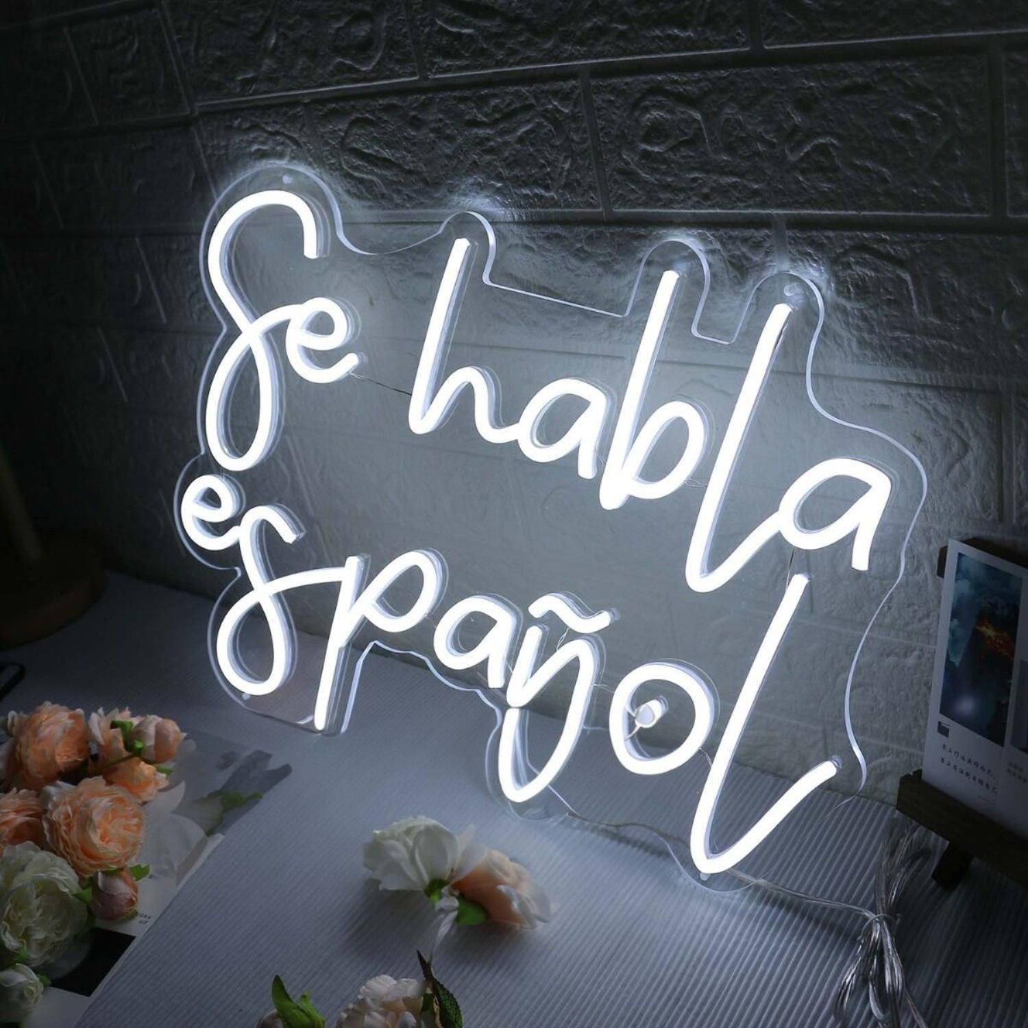 Se Habla Espanol White Led Neon Sign - Shineneon