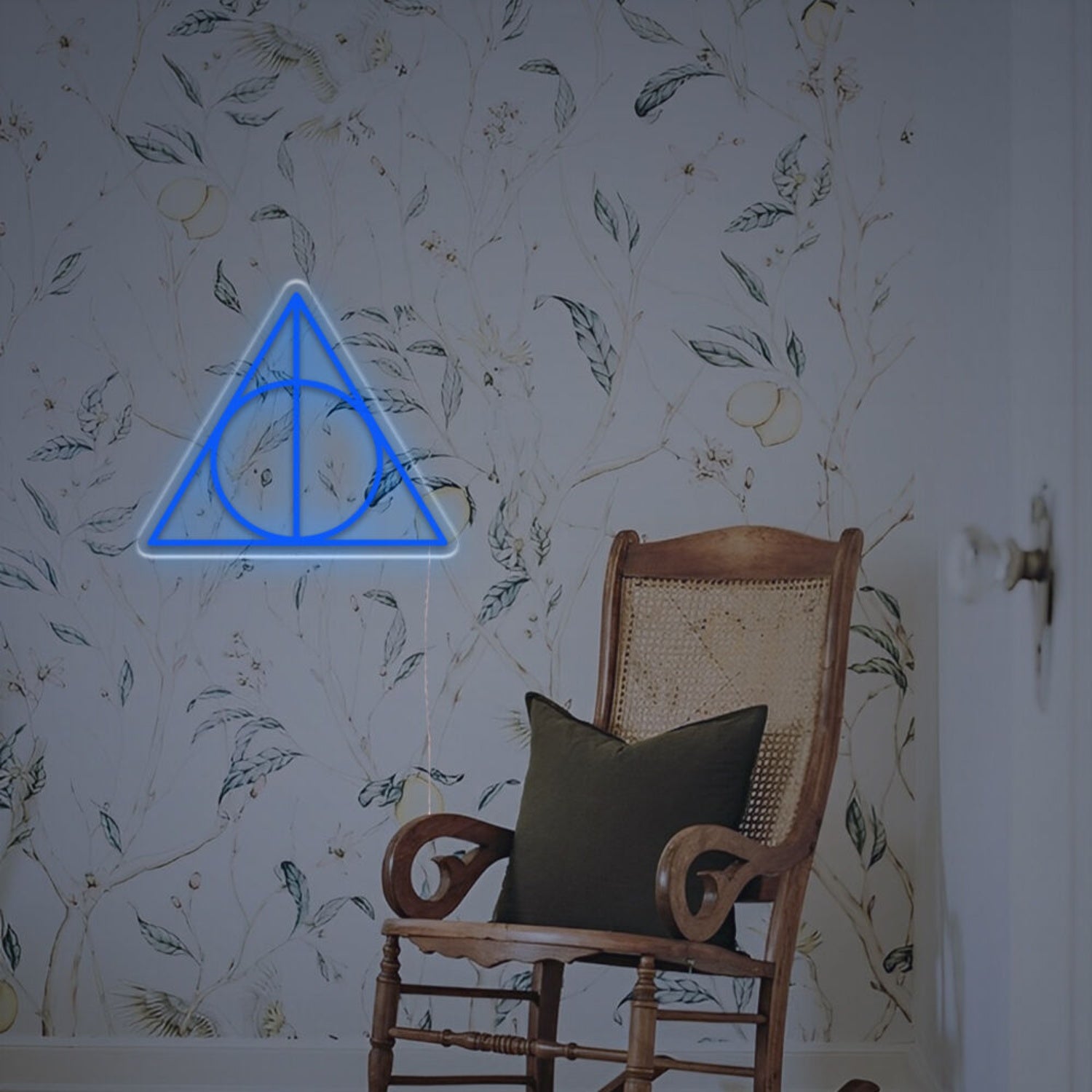 Space Triangle With Circle Led Neon Sign | Shineneon