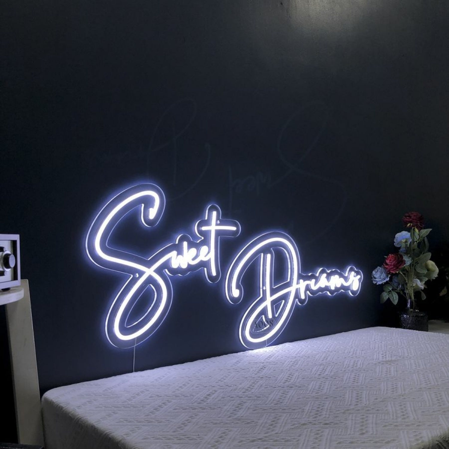Sweet Dreams V2 Led Neon Sign - Shineneon