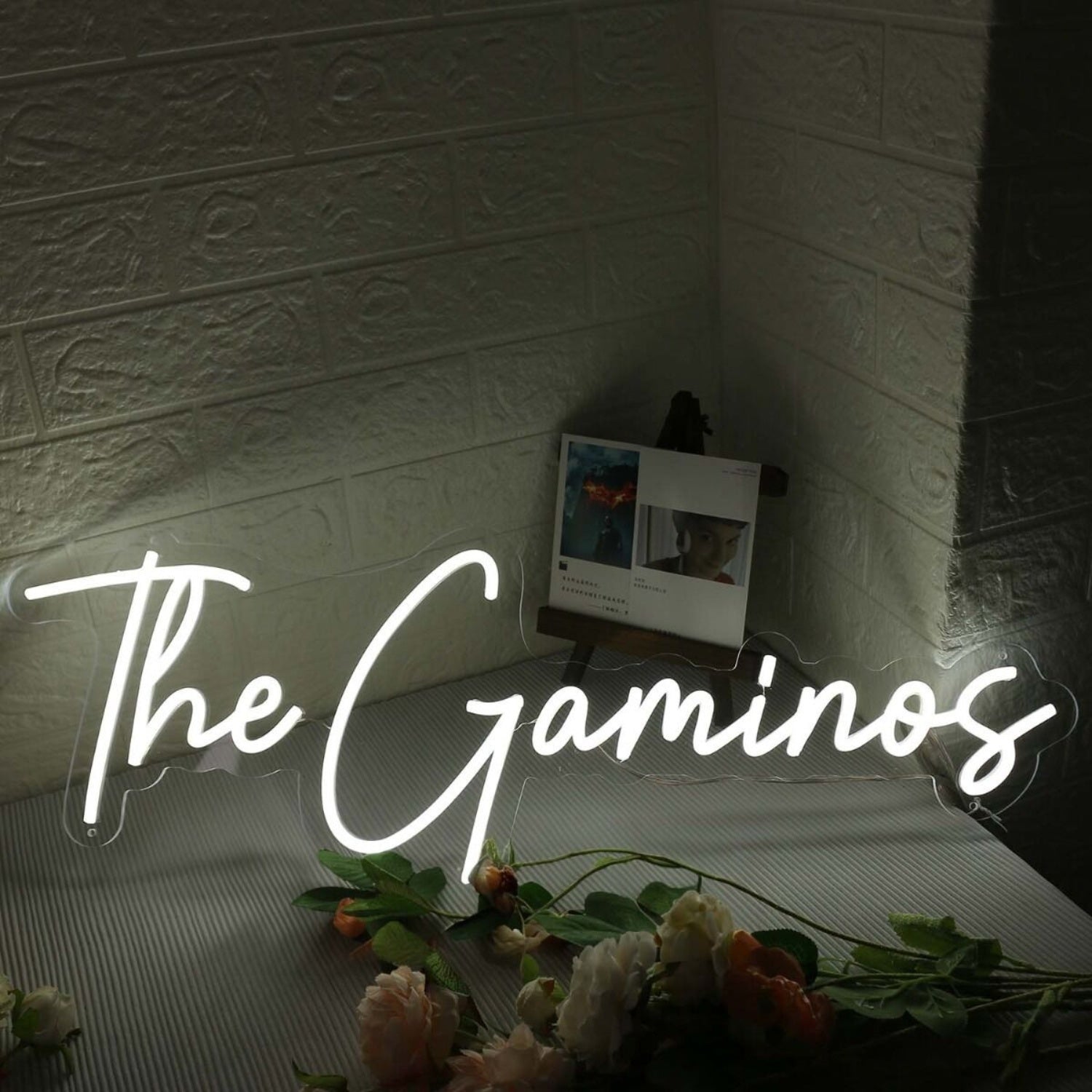 The Gaminos White Led Neon Sign - Shineneon