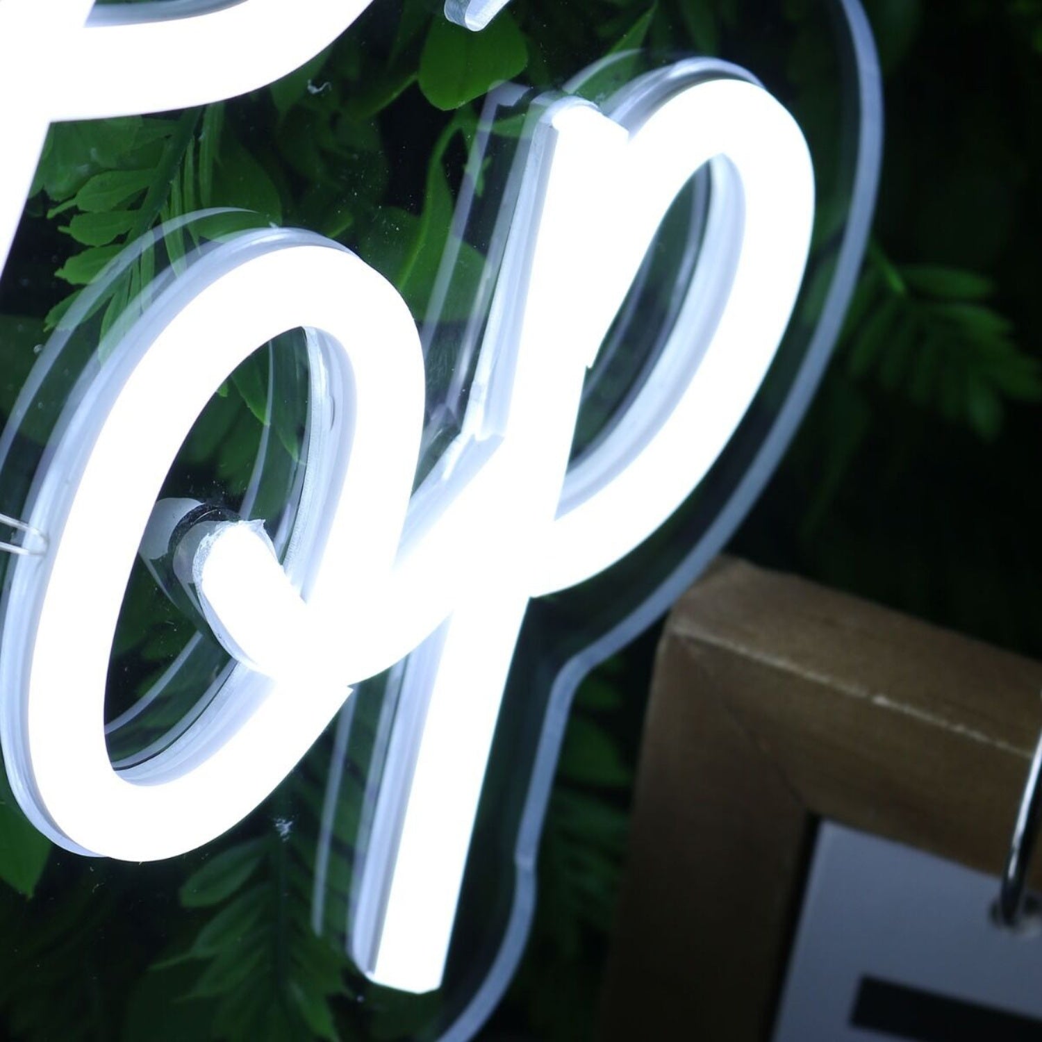 Tipsy Tree Top Lounge White Led Neon Sign - Shineneon