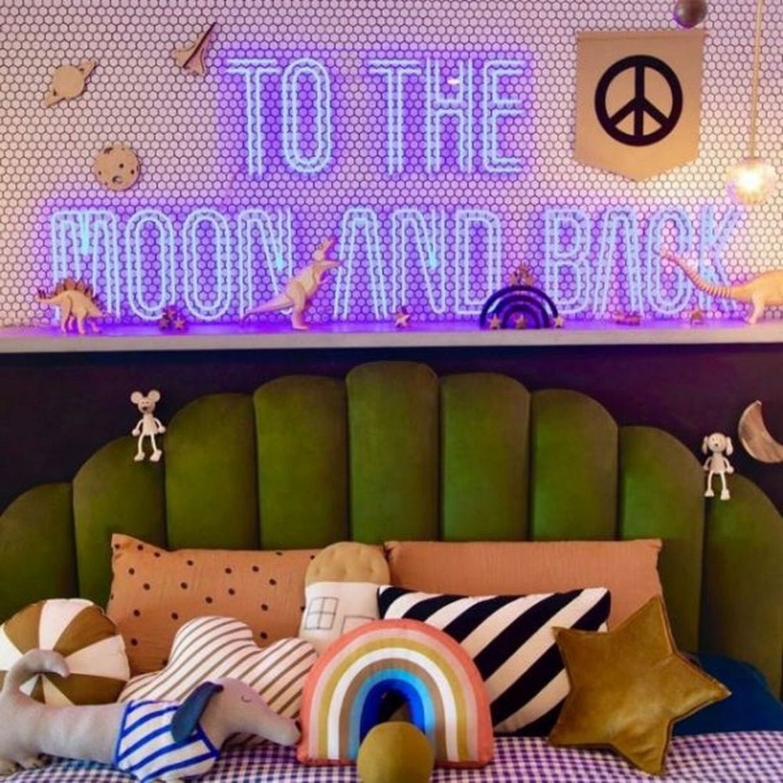 To The Moon And Back Led Sign Business Neon Signs Wall Art Decor - Shineneon