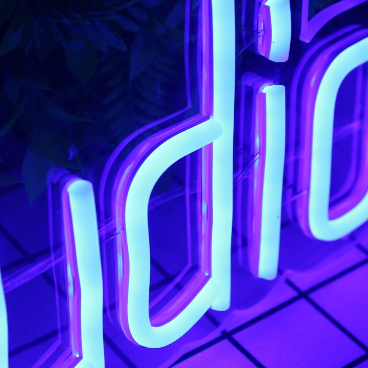 Vip Hair Studio Blue Led Neon Sign - Shineneon