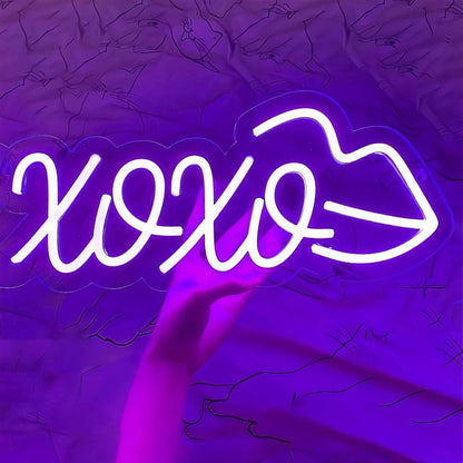 Xoxo Red Lips Wedding Neon Sign | Shineneon