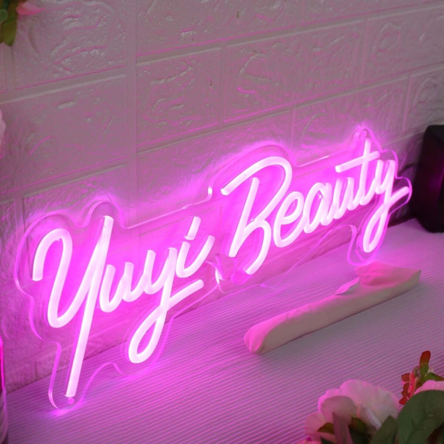 Yuyi Beauty Pink Led Neon Sign | Shineneon